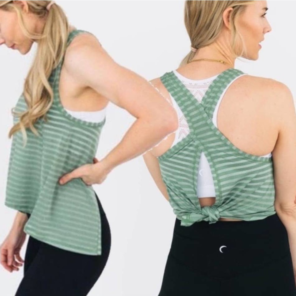 Zyia‎ Active Nimbus Split Back Tank Top M Green Stripe Tie
